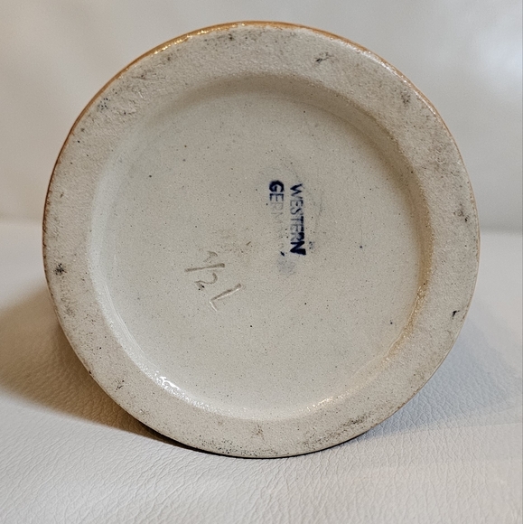 *Vintage German Stein "Trinke Stets Mill Mass und Zeit", 1/2 Liter Capacity - Picture 9 of 10